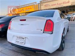 کرایسلەر 300